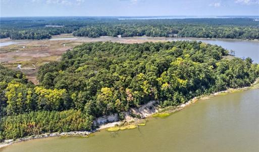 Photo #3 of 270 Lawnes Neck Drive, Smithfield, Virginia 5.0 acres