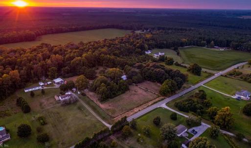Photo #1 of 2010 Great Fork Road, Suffolk, Virginia 3.0 acres