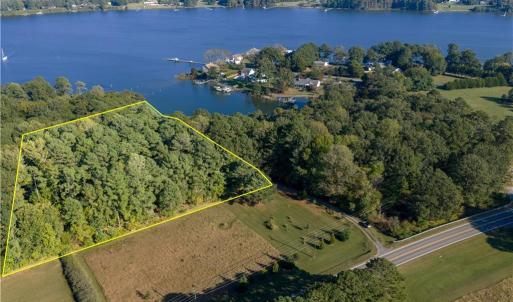 Easy access to Chesapeake Bay