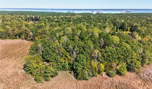 Photo #3 of 1356 Creekway Drive, Smithfield, Virginia 2.5 acres