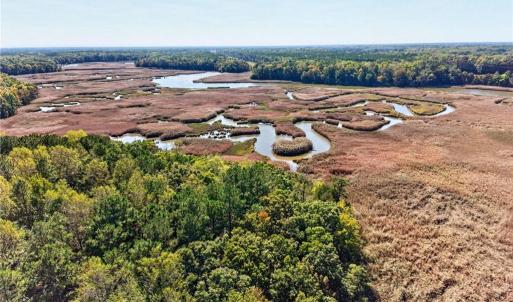 Photo #7 of 1356 Creekway Drive, Smithfield, Virginia 2.5 acres