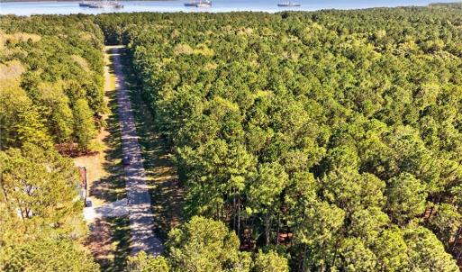 Photo #7 of 14310 Hardys Place, Smithfield, Virginia 3.6 acres