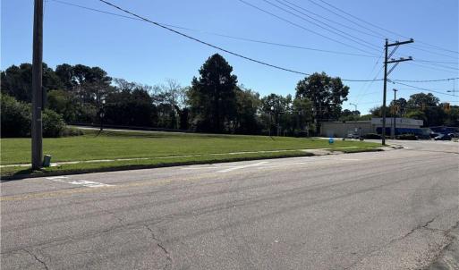 Photo #12 of 252 Carolina Avenue, Suffolk, Virginia 0.4 acres