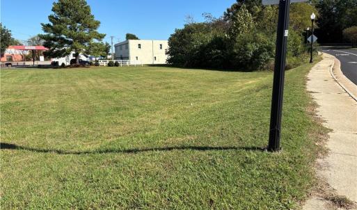 Photo #7 of 252 Carolina Avenue, Suffolk, Virginia 0.4 acres