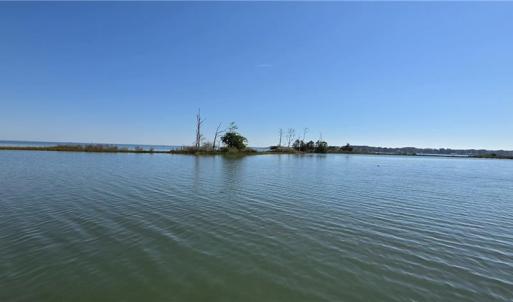 Photo #9 of 816 Ship Point Road, Yorktown, Virginia 2.7 acres