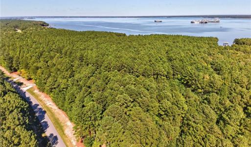 Photo #6 of 2029 Lawnes Neck Drive, Smithfield, Virginia 4.6 acres
