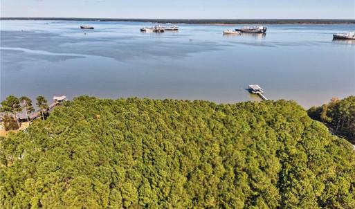 Photo #7 of 2029 Lawnes Neck Drive, Smithfield, Virginia 4.6 acres