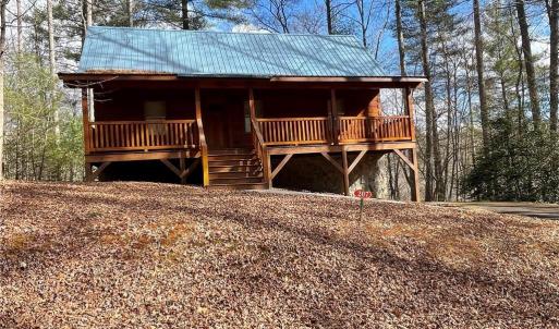 Example of current log home in community