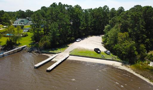 Boat Launch Park & Day Dock