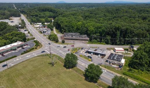 Photo #17 of 4901 Reynolda, Winston-Salem, NC 3.2 acres