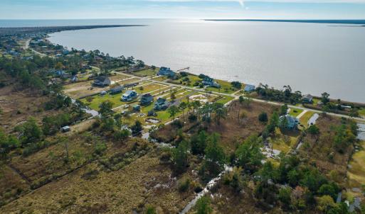 Photo #17 of 172 Bayview Drive, Stumpy Point, NC