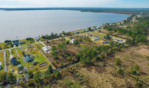 Photo #21 of 172 Bayview Drive, Stumpy Point, NC