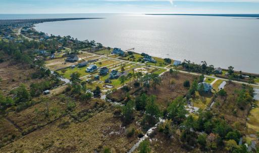 Photo #15 of 170 Bayview Drive, Stumpy Point, NC