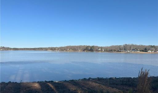 Amazing long range beautiful lake views!