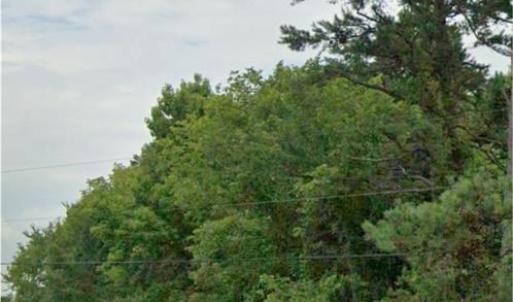 over 837 ft od road frontage