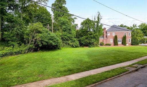 Photo #3 of 211 Country Club, Greensboro, NC 0.4 acres