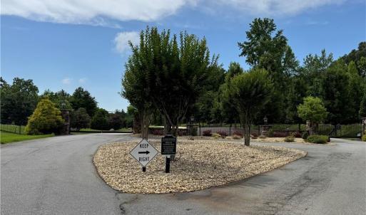 Photo #5 of 1053 Inlet Pointe, Salisbury, NC 0.9 acres