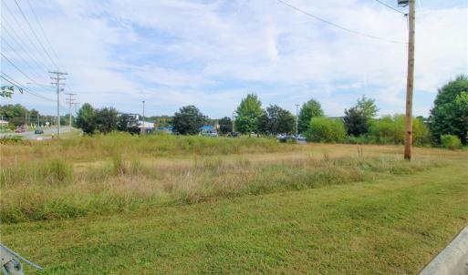 Photo #4 of 3300 Main, High Point, NC 0.3 acres