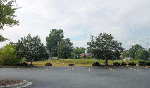 Photo #8 of 3300 Main, High Point, NC 0.3 acres