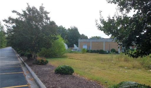 Photo #11 of 3300 Main, High Point, NC 0.3 acres