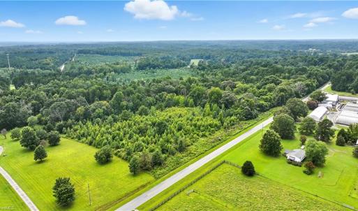 Photo #4 of 5424 Wild Turkey, Whitsett, NC 3.5 acres