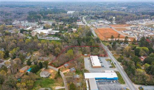 Photo #2 of 1227 Greensboro, High Point, NC 1.4 acres