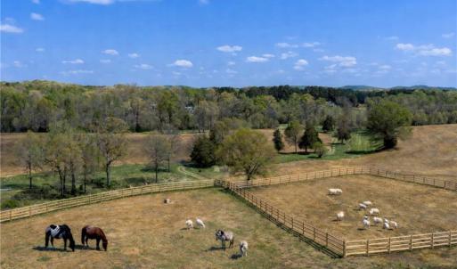 Great property for home steaders, hobby farmers, equestrians, hunters, and more! (virtually staged)