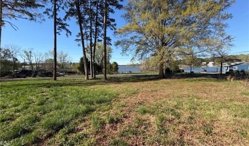 Photo #4 of 431 Lake Shore, Lexington, NC 0.7 acres