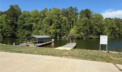 Farmer Lake boat dock