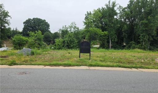 Photo #4 of 1517 Audubon Village, Winston-Salem, NC 0.4 acres