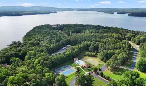 Yachtsman point Neighborhood Amenities