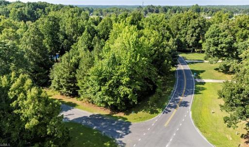 Photo #4 of 5303 Forest Oaks, Greensboro, NC 0.9 acres