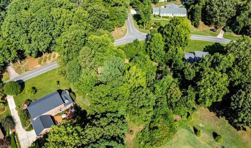 Photo #4 of 4929 Edinborough, Greensboro, NC 0.5 acres