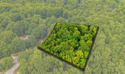 Photo #6 of 8006 Chatsworth, Browns Summit, NC 1.6 acres