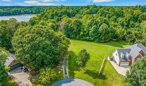 Photo #3 of 1401 Whites Mill, High Point, NC 1.5 acres
