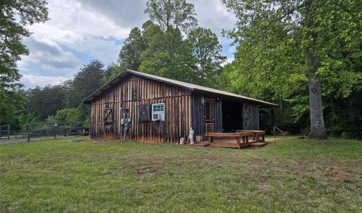 Barn