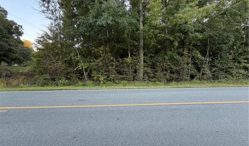 Photo #2 of Hollywood, Burlington, NC 1.5 acres