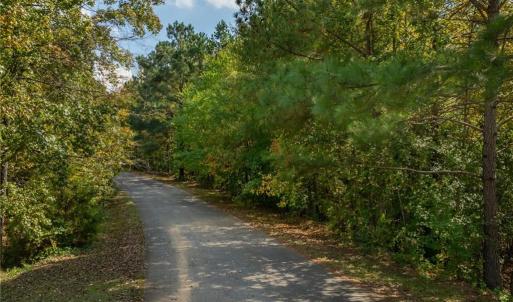 Entry to Plantation Dr