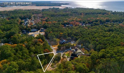 Photo #10 of 220 Sunnyside Drive, Manteo, NC