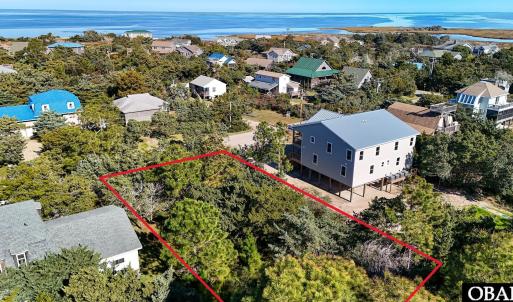 Lot lines are approximate.