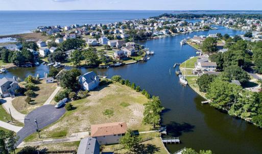 Photo #7 of 104 King William Court, Kill Devil Hills, NC 0.2 acres
