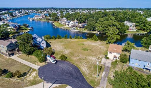 Photo #3 of 104 King William Court, Kill Devil Hills, NC 0.2 acres