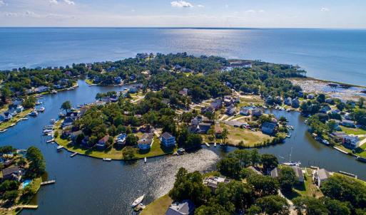 Photo #20 of 104 King William Court, Kill Devil Hills, NC 0.2 acres