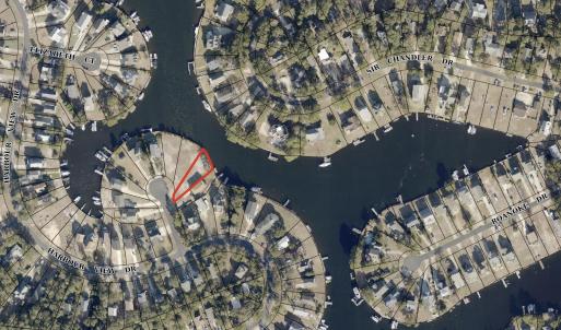 Photo #18 of 104 King William Court, Kill Devil Hills, NC 0.2 acres
