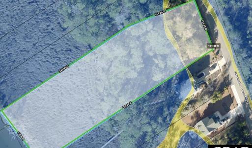 ~122 ft of street frontage