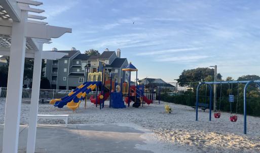 Photo #23 of 22 Spinnaker Court, Manteo, NC