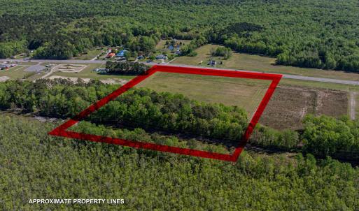 Photo #13 of 5720 Caratoke Highway, Poplar Branch, NC