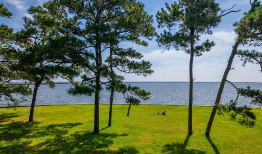 Photo #3 of 132 & 134 Swan Circle, Point Harbor, NC 0.6 acres