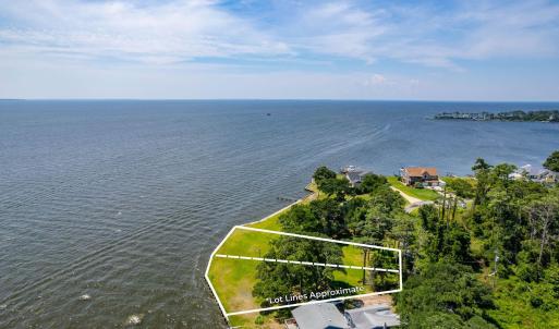 Photo #7 of 132 & 134 Swan Circle, Point Harbor, NC 0.6 acres