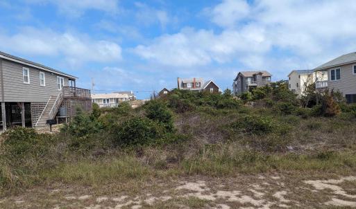 Nice size lot with views!